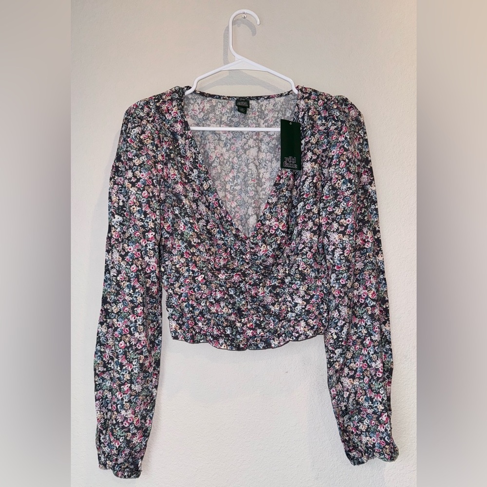 Wild Fable Floral V-Neck Long Sleeve Cropped Blouse XS Spring🌺 - Picture 1 of 5